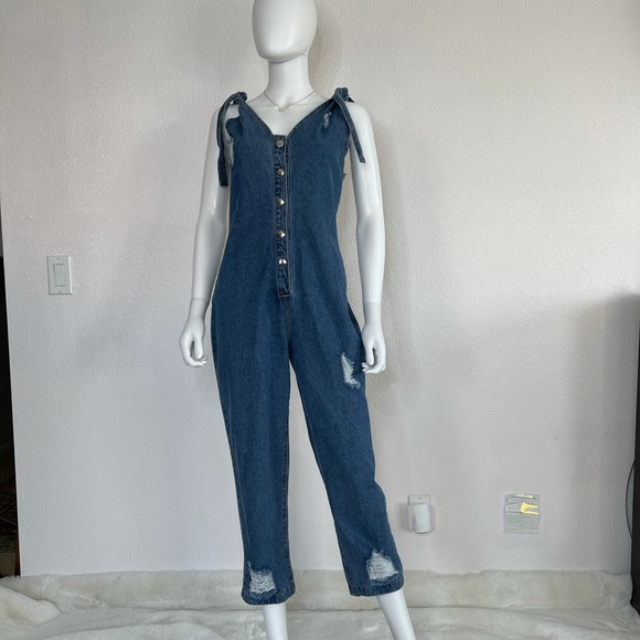 Pretty Little Things 8 denim Jumpsuit Romper - Picture 2 of 12
